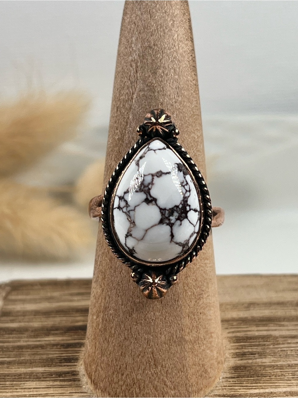 Solid Copper Wild Horse Magnesite Gemstone Ring Size 8.25 Adjustable - Picture 8 of 9
